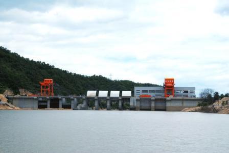 中電投江西三和躍洲水電站、峽山水電站項(xiàng)目發(fā)電機(jī)電阻柜運(yùn)行良好